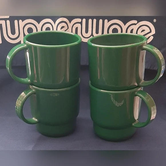 Green Tupperware Mugs Set of 4 - Picture 6 of 6
